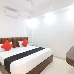 King Plaza Near Delhi Airport 4*, New Delhi India